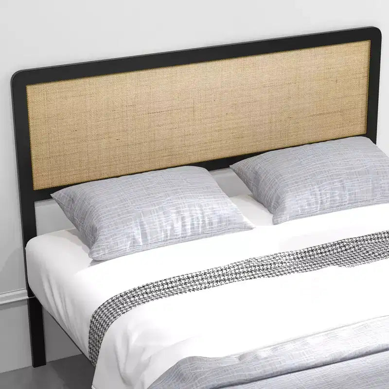 Struttura Letto Matrimoniale con Testiera e Pediera in Rattan, Letto a Piattaforma con Supporto a Doghe Metalliche, Nessuna Molla Richiesta