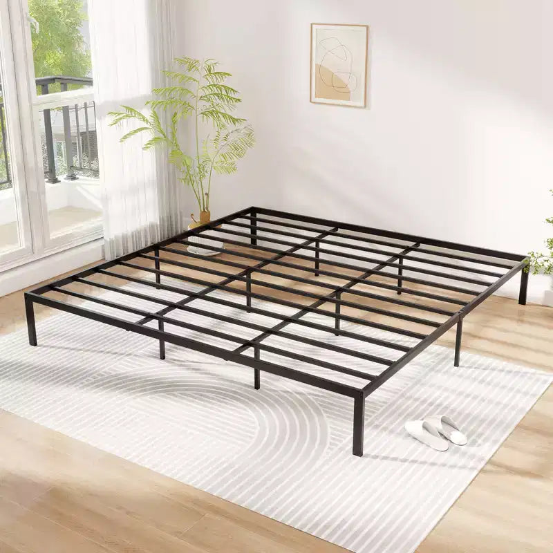 Struttura letto a piattaforma in metallo King Size con robuste doghe di supporto