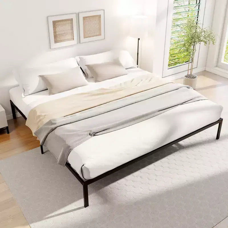 Struttura letto a piattaforma in metallo King Size con robuste doghe di supporto