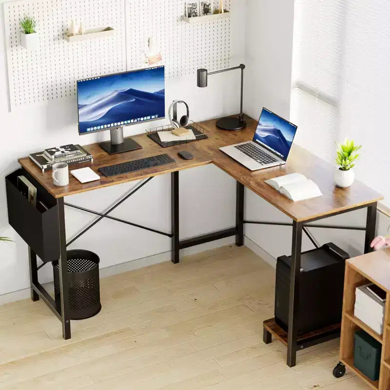 Scrivania angolare a L con telaio a X, ripiano porta-CPU e borsa laterale, 127 cm