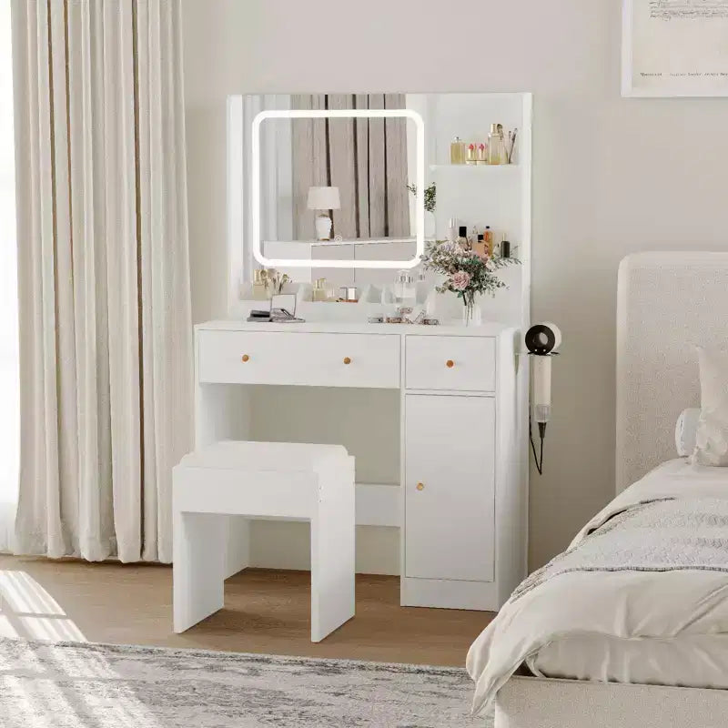Toeletta con Specchio LED, 4 Ripiani Aperti, 2 Cassetti, Porte USB e Sgabello – Legno Ingegnerizzato